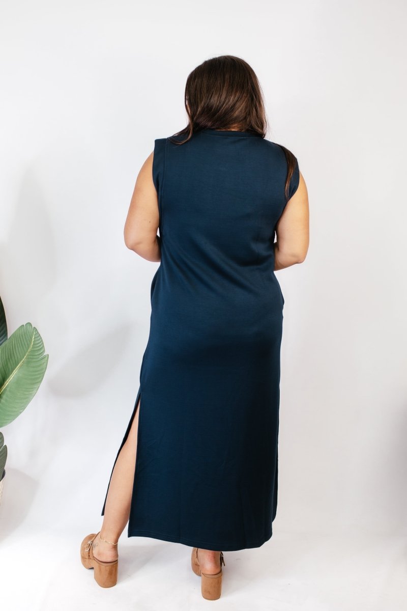 Chic & Simple Dress In Navy - Macoma Boutique250 Dresses