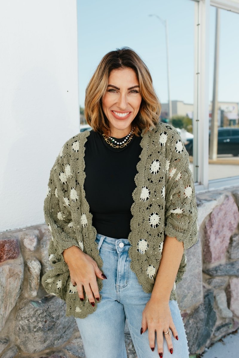 Close Knit Cardigan In Olive