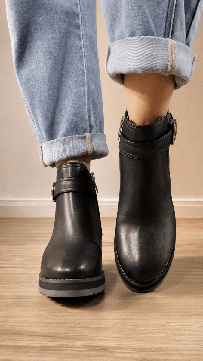 Corky's Black Intuition Boots - Macoma Boutique303 Mules & Boots