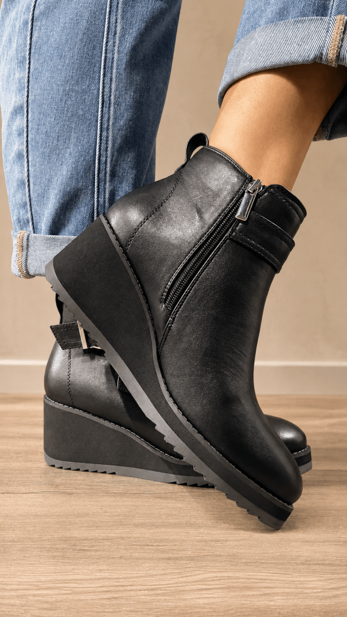 Corky's Black Intuition Boots - Macoma Boutique303 Mules & Boots