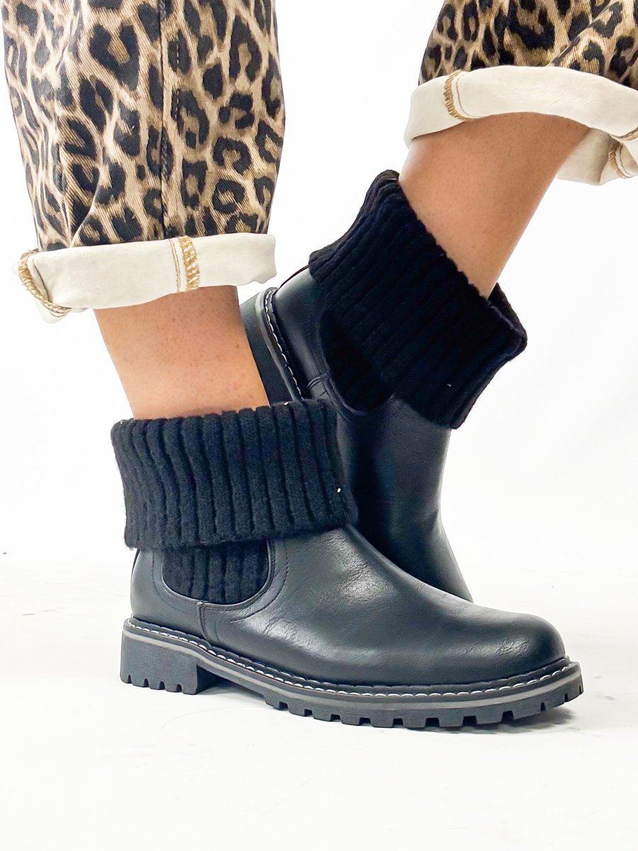 Corky's Black Quiver Boots - Macoma Boutique303 Mules & Boots