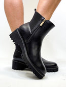 Corky's Black Take A Hike Boots - Macoma Boutique303 Mules & Boots