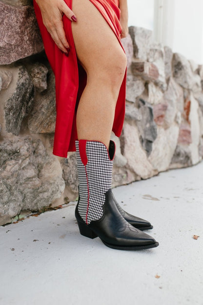 Corkys Black White Houndstooth Somebodys Problem Boots - Macoma Boutique303 Mules & Boots