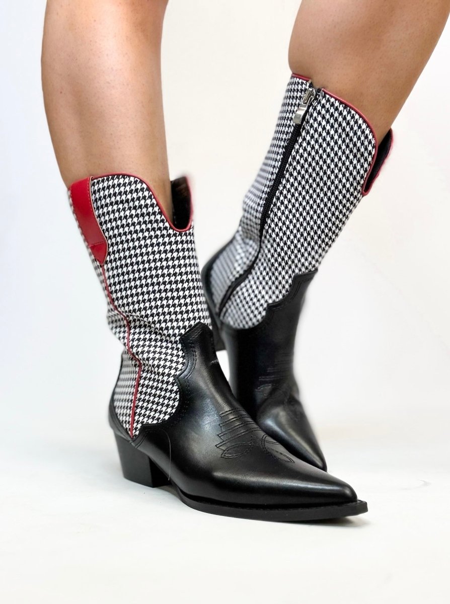 Corkys Black White Houndstooth Somebodys Problem Boots - Macoma Boutique303 Mules & Boots