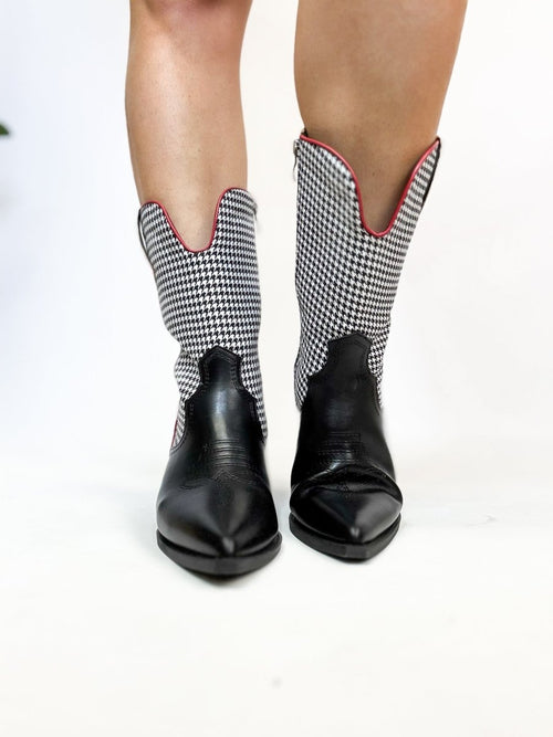 Corkys Black White Houndstooth Somebodys Problem Boots - Macoma Boutique303 Mules & Boots