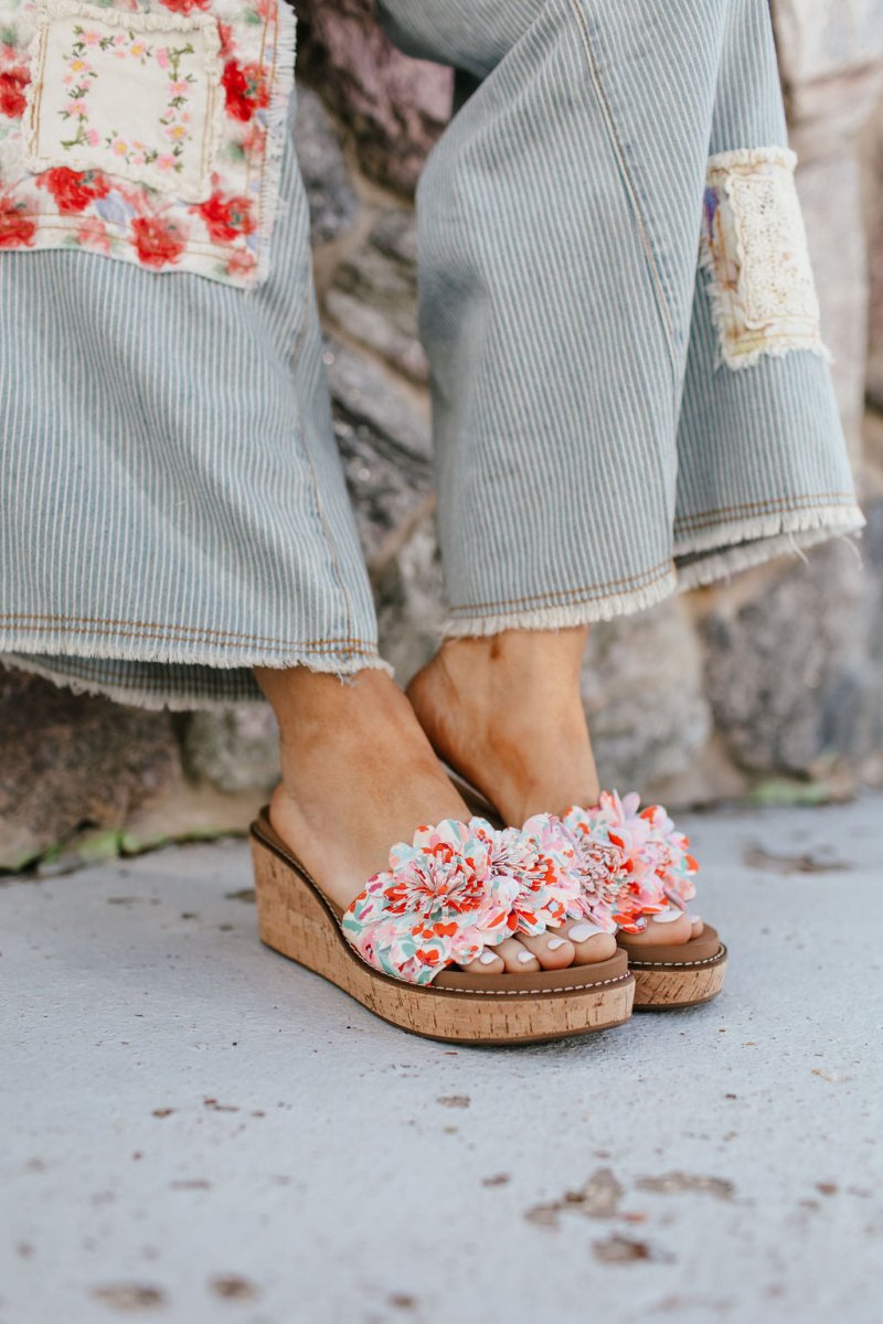 Corky's White Floral Wildflower Wedges – Macoma Boutique