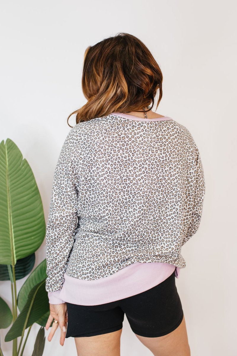 Cozy Trends Pullover In Cheetah - Reg & Curvy - Macoma Boutique130 Sweaters