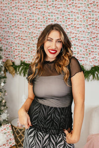 Delicate Details Top In Black - Reg & Curvy