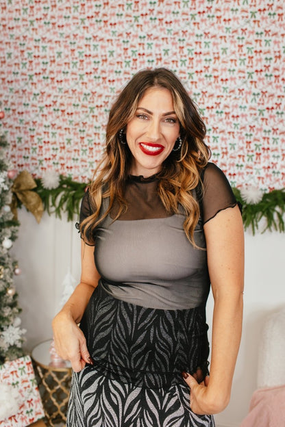 Delicate Details Top In Black - Reg & Curvy - Macoma Boutique100 Short Sleeve