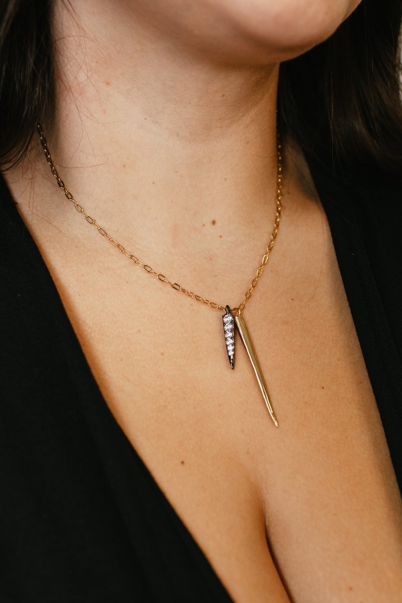 Double Spike Short Necklace