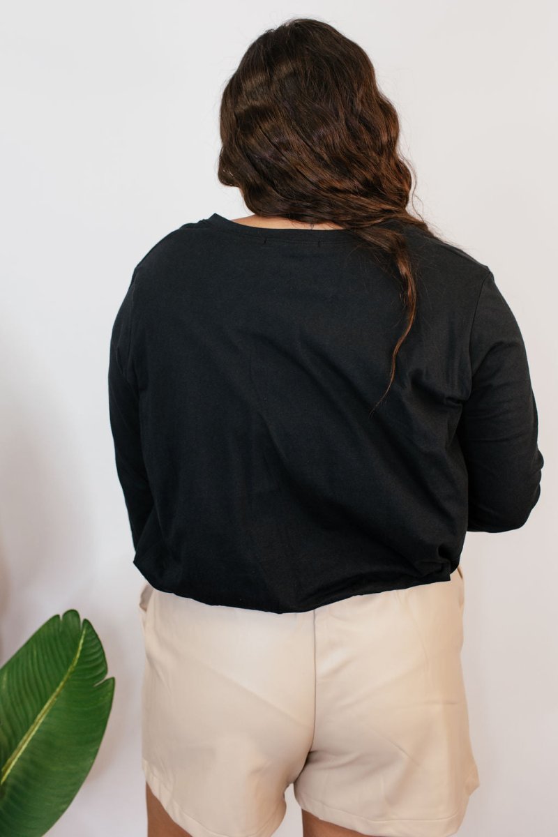 Effortless Essential Long Sleeve Top In Black - Macoma Boutique120 Long Sleeve