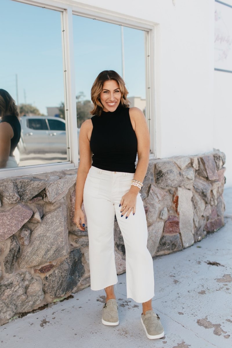 Essential Layers Seamless Mock Neck Tank In Black - Macoma Boutique100 Short Sleeve