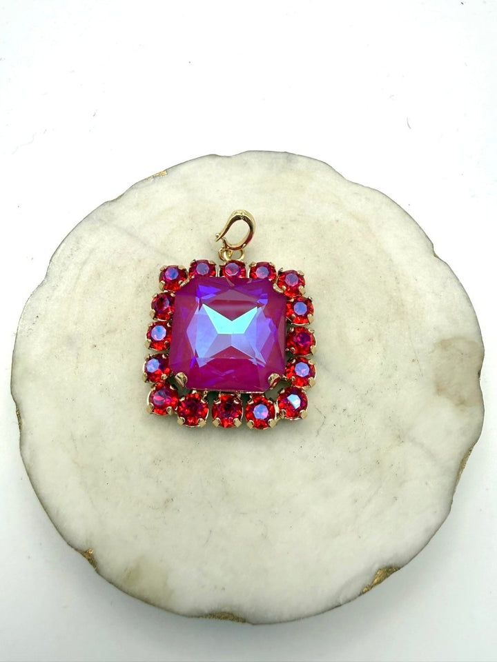 Eye Candy Charm In Fuchsia - Macoma Boutique315 Jewelry