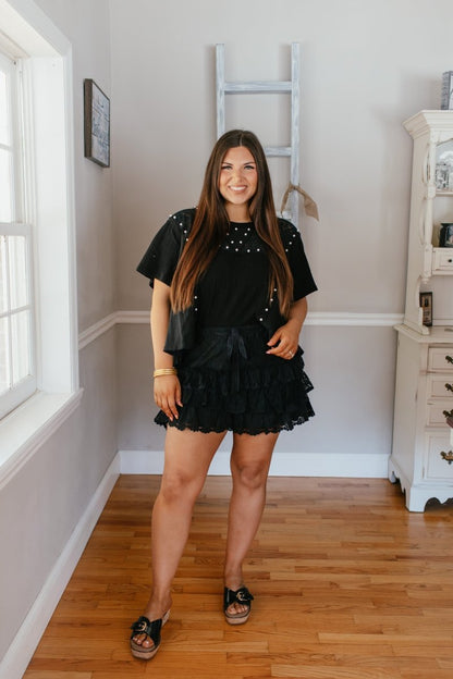 Femme Noir Ruffle Shorts - Macoma Boutique180 Shorts