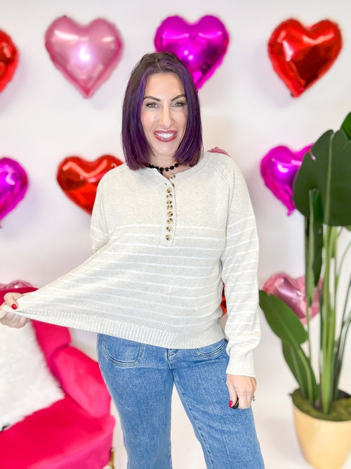 Flip A Switch Top - Reg/Curvy - Macoma Boutique130 Sweaters