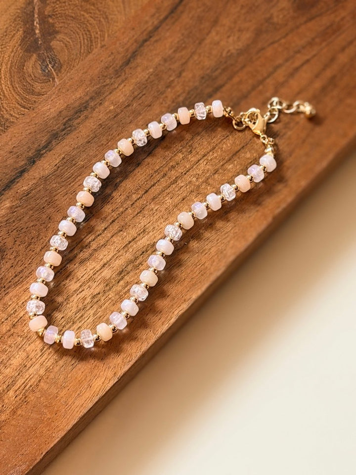 Girl Next Door Anklet In Pearly Gold - Macoma Boutique315 Jewelry
