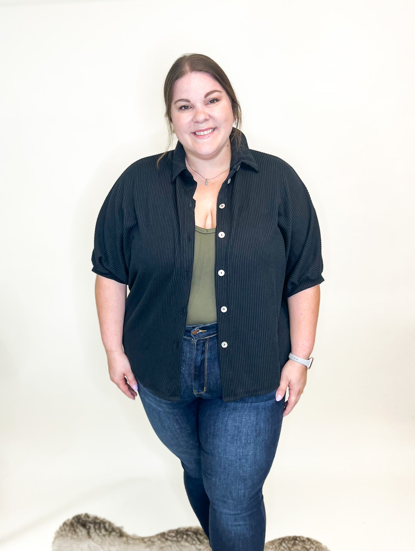 Out Of My Hands Button Up Top - Reg/Curvy