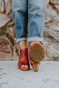 L'artiste Red Icon Boots