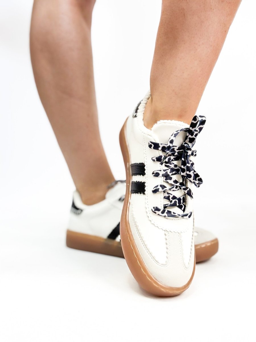 Makers Black Jessie Sneakers - Macoma Boutique301 Sneakers