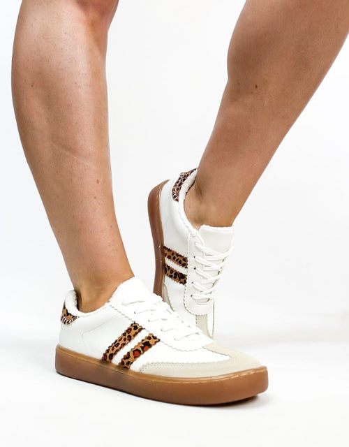Makers Leopard Jessie Sneakers - Macoma Boutique301 Sneakers