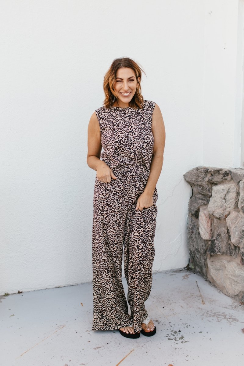 Minimalist Tank Top In Leopard - Reg & Curvy - Macoma Boutique100 Short Sleeve