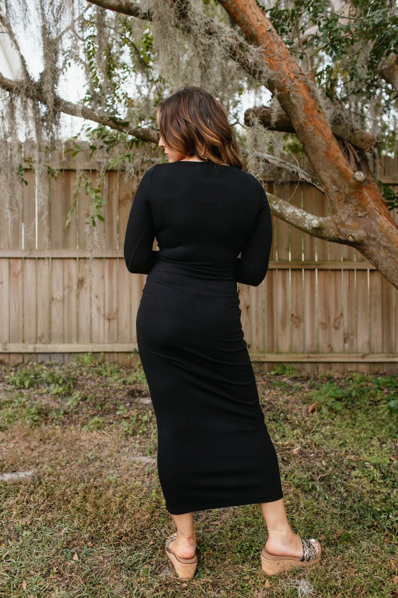 Sleek Silhouette Maxi Dress - Macoma Boutique250 Dresses