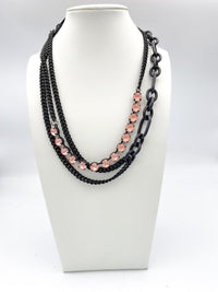Tova Cricket Necklace in Smutt Flamingo Mix