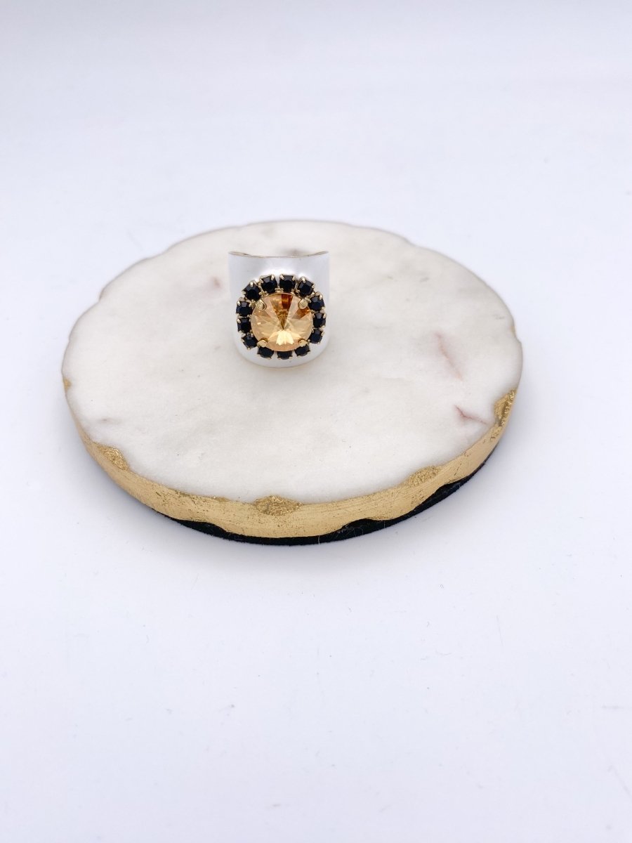 Tova Jacci Ring in Enamel Midnight Express White