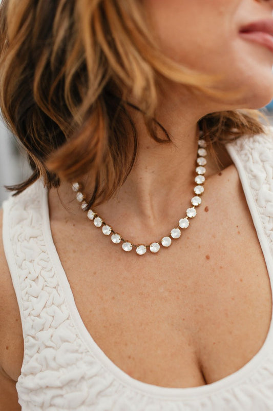 Tova Oakland Necklace In White Matt - Macoma Boutique