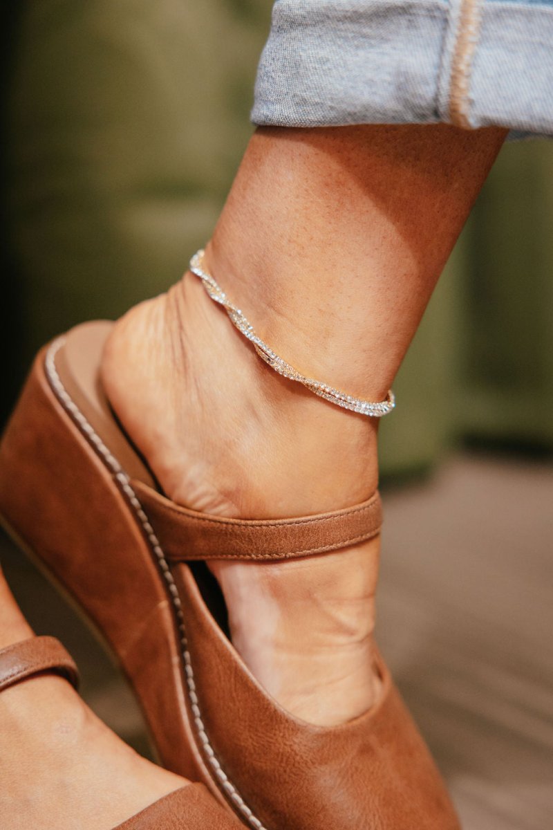 Twist & Shout Anklet In Silver Ab - Macoma Boutique315 Jewelry