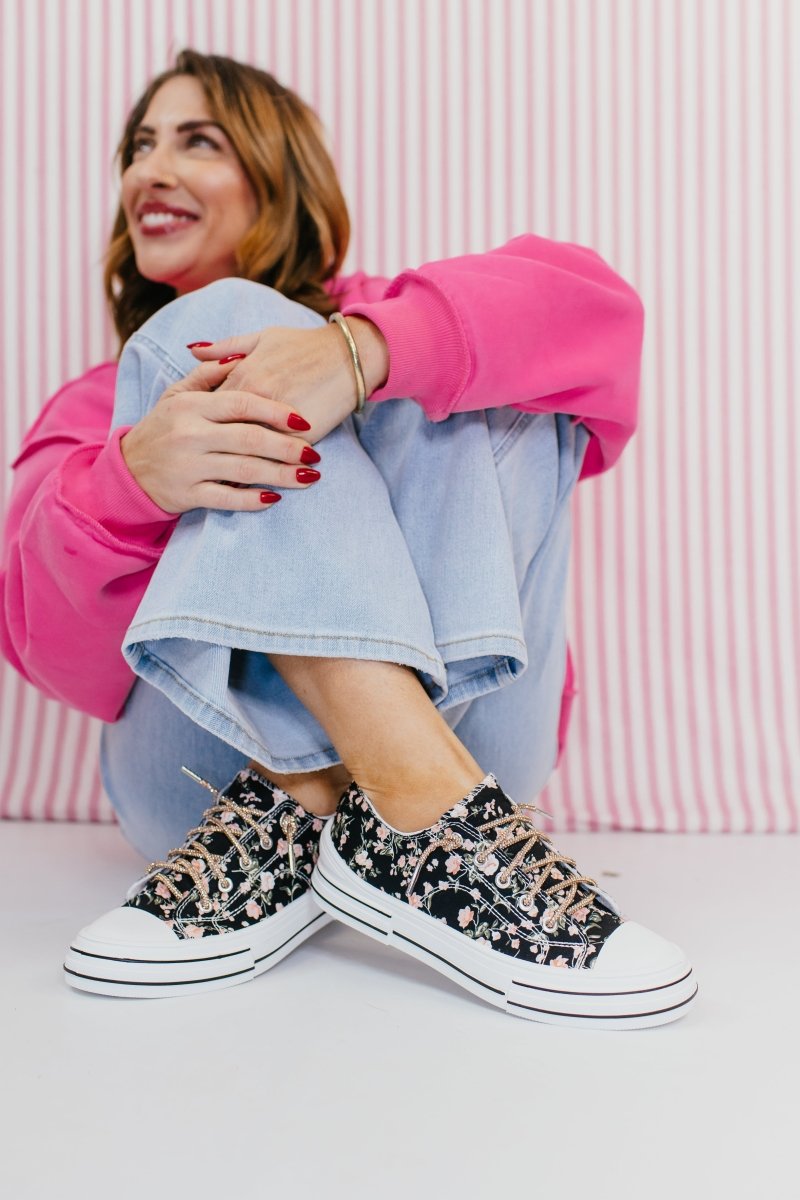 Very G Black Aman Floral Sneakers - Macoma Boutique301 Sneakers