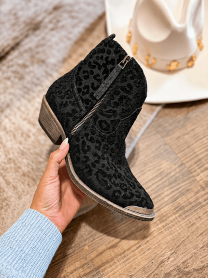 Very G Black Gina Boots - Macoma Boutique303 Mules & Boots