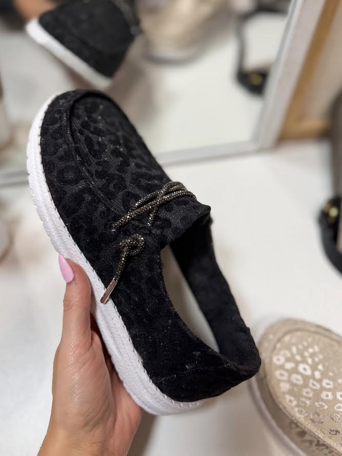 Very G Black Holly Leopard Shoes - Macoma Boutique301 Sneakers