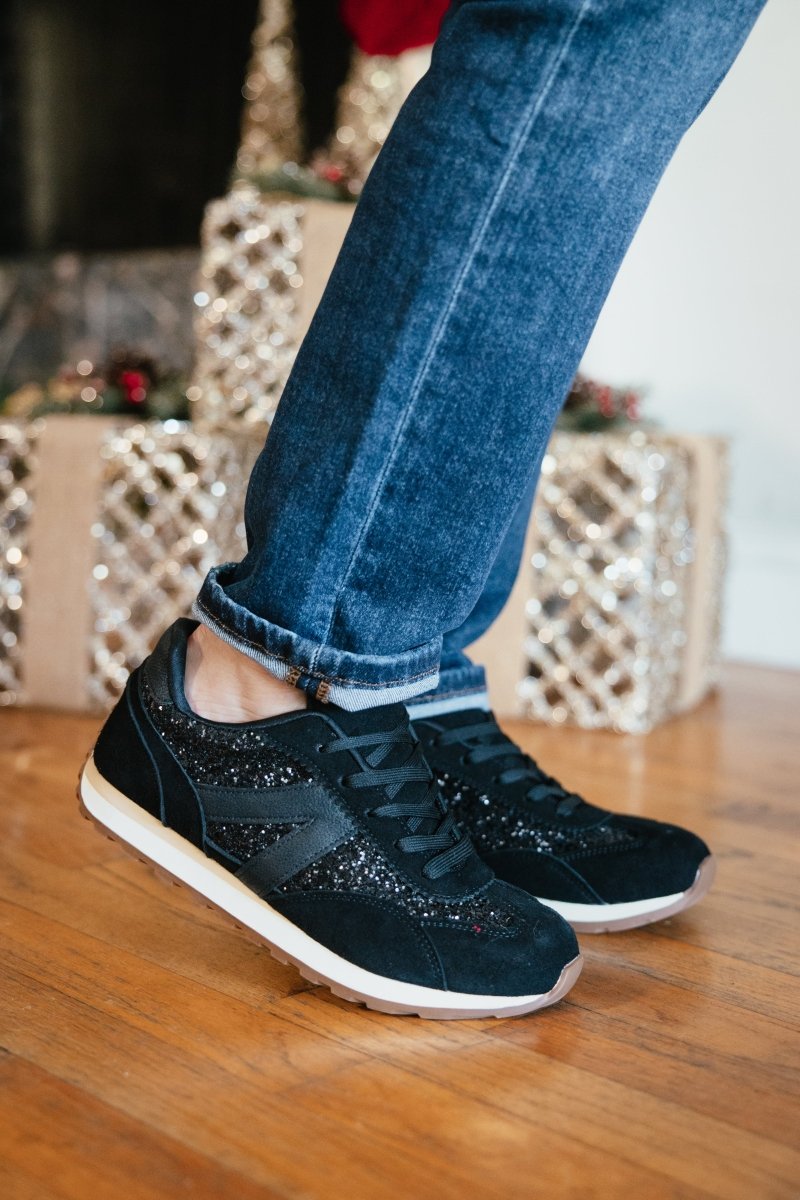 Very G Black June Sneakers - Macoma Boutique301 Sneakers