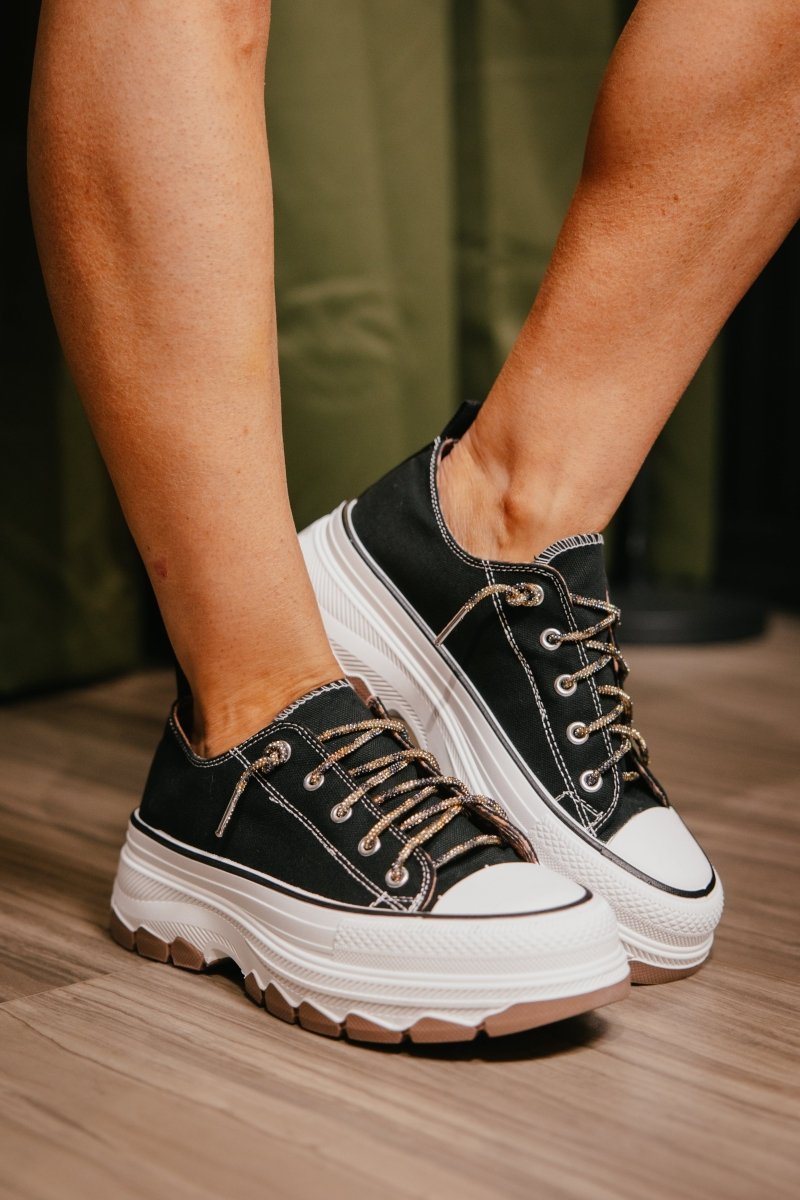 Very G Black Piper Sneakers - Macoma Boutique301 Sneakers
