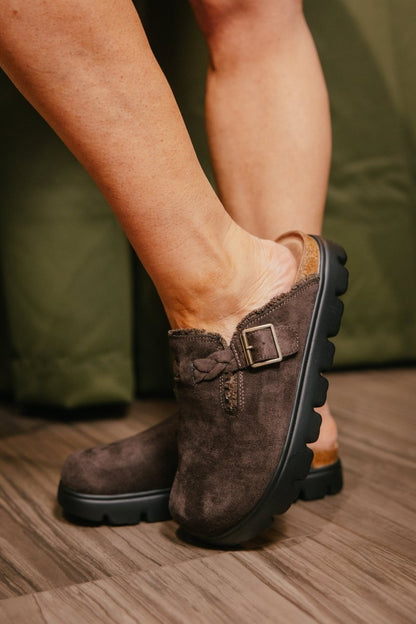 Very G Chocolate Cali 2 Shoes - Macoma Boutique305 Flats