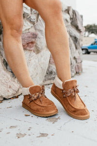 Very G Tan Cherilyn 2 Shoes