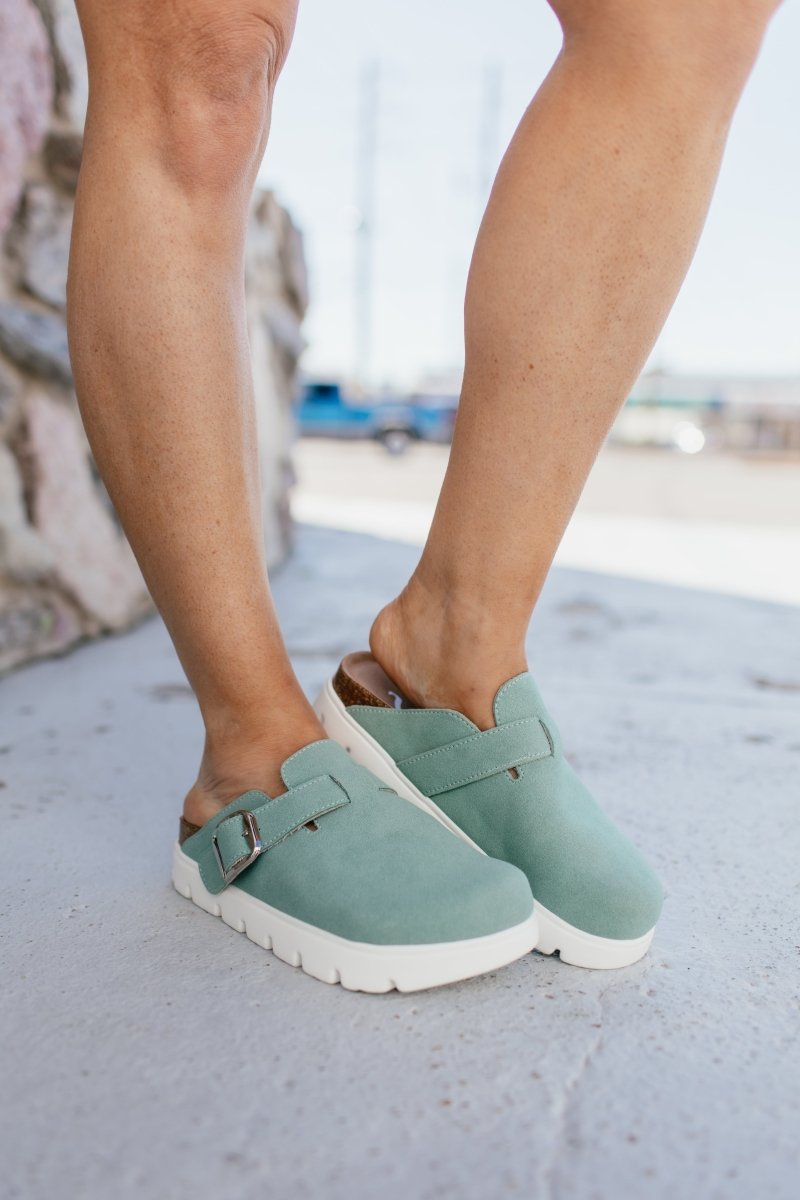 Very G Turquoise Riley Shoes - Macoma Boutique301 Sneakers