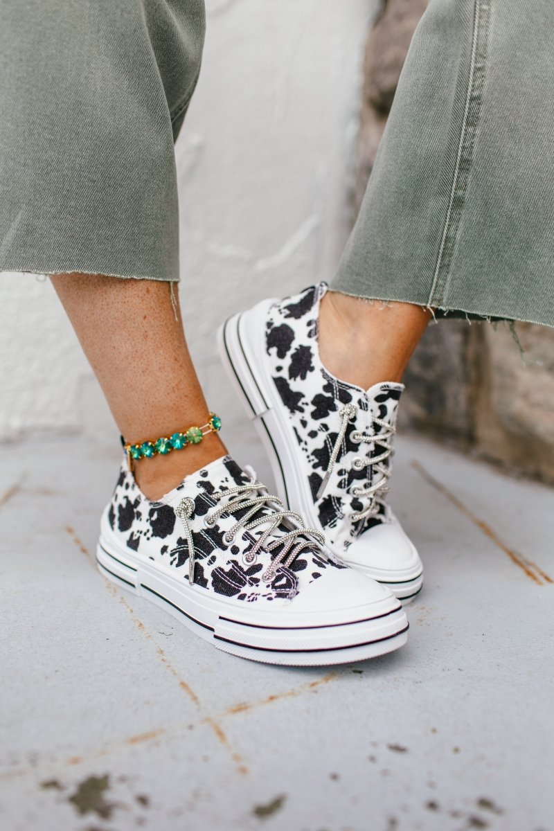 Very G White Black Aman Cow Sneakers - Macoma Boutique301 Sneakers